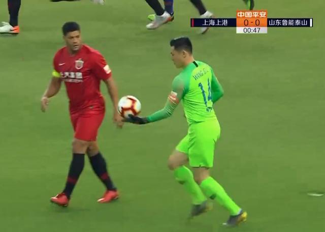 21, 兰斯门将超远距离手抛球助攻破门  